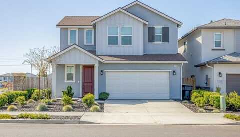 1105 W Sedona Avenue, Visalia, CA 93291