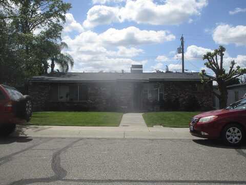 2245 W Harvard Avenue, Visalia, CA 93277