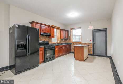 1330 W GIRARD AVENUE, PHILADELPHIA, PA 19123