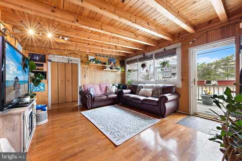 5407 LONG BEACH BOULEVARD, HARVEY CEDARS, NJ 08008