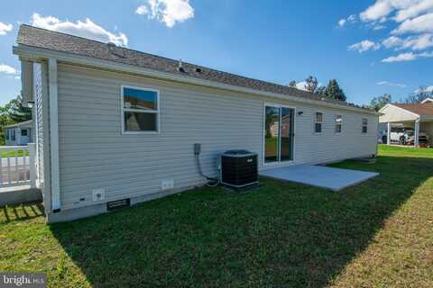 72 WESTVIEW TERRACE, WOMELSDORF, PA 19567