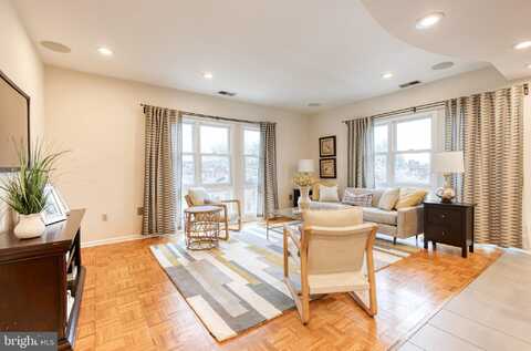 123 W BARRE STREET W, BALTIMORE, MD 21201