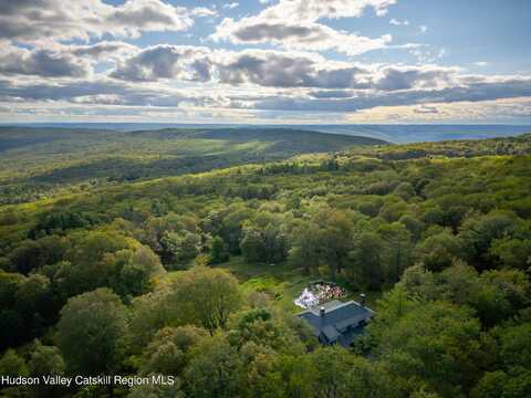 220 Vista Maria Road, Cragsmoor, NY 12420