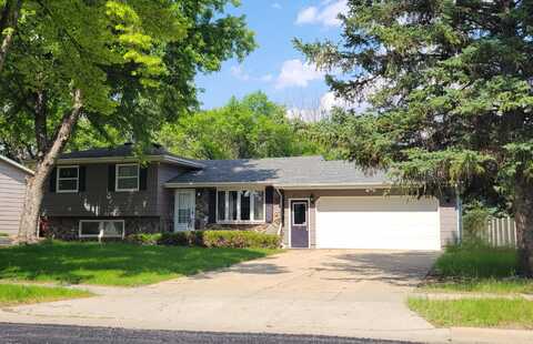 2106 N Jay Street, Aberdeen, SD 57401