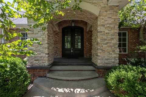 624 Sonoma CIR, Fayetteville, AR 72703