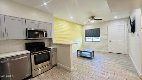 2930 N 30th Street, Phoenix, AZ 85016