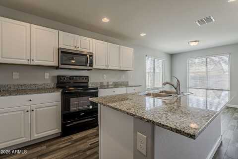 809 W CAROLINE Street, Coolidge, AZ 85128