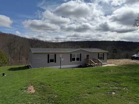 1108 Patchel Run Road, Franklin, PA 16323