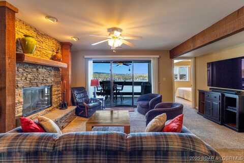 221 Baydy Peak Road, Osage Beach, MO 65065