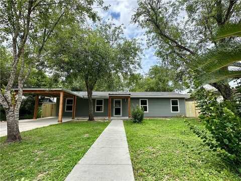 1203 E Hutchinson Street, Beeville, TX 78102