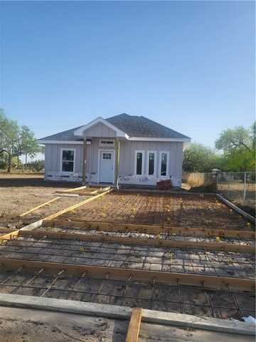509 W Ragland Avenue, Kingsville, TX 78363