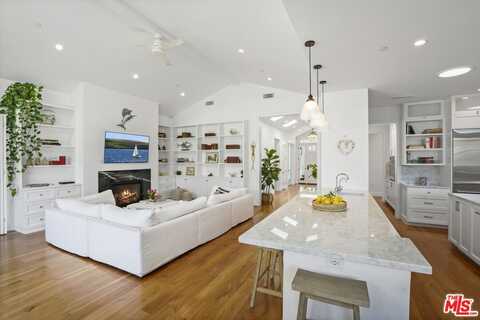 6544 Wandermere Rd, Malibu, CA 90265