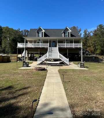 1273 Wateree Estates Road, Winnsboro, SC 29180