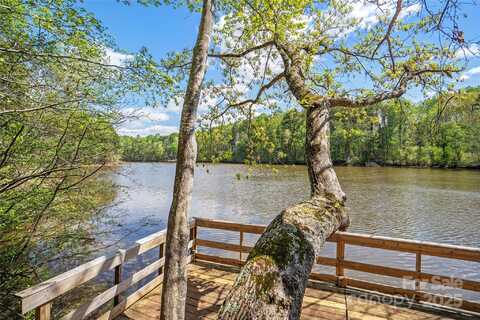 902 Cornelius Road, Mooresville, NC 28117