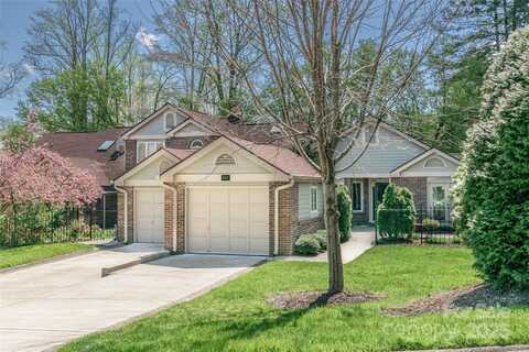 102 Glenbrook Drive, Hendersonville, NC 28739