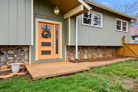 917 W Chapel Road, Asheville, NC 28803