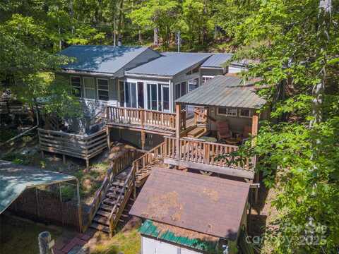 16 Limestone Drive, Franklin, NC 28734