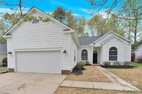5923 Carriage Oaks Drive, Charlotte, NC 28262