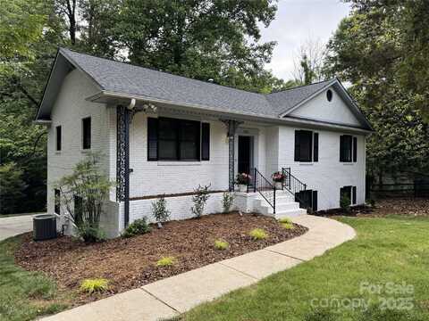 6614 Old Providence Road, Charlotte, NC 28226