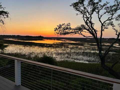 9 Marsh Island Lane, Isle of Palms, SC 29451