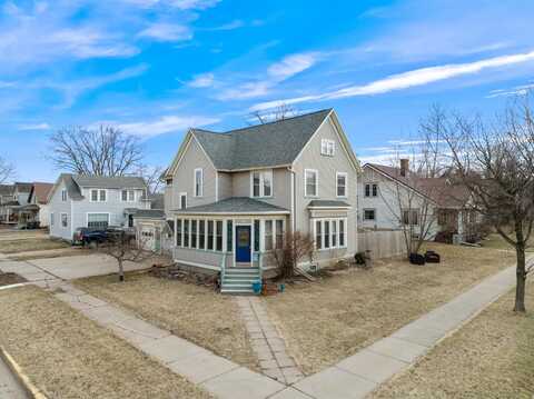 301 E 2ND STREET, Marshfield, WI 54449