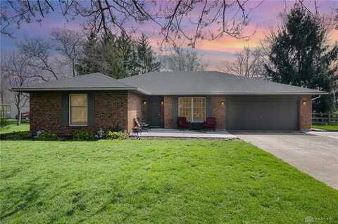1350 W Evanston Road, Tipp City, OH 45371