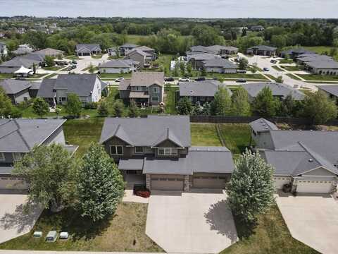 3555 NW 164th Street, Clive, IA 50325