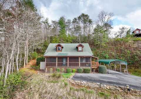 415 Skyview Road, Whittier, NC 28789