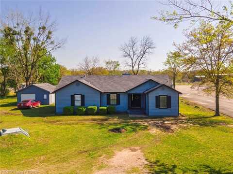 610 Shawntel Smith BLVD, Muldrow, OK 74948
