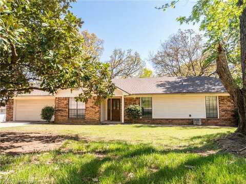 7906 Valley Forge RD, Fort Smith, AR 72903