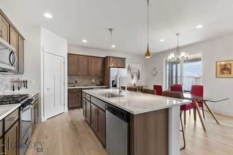 1510 Deadwood Loop, Belgrade, MT 59714