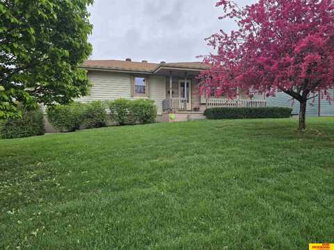 9605 Saratoga Street, Omaha, NE 68134