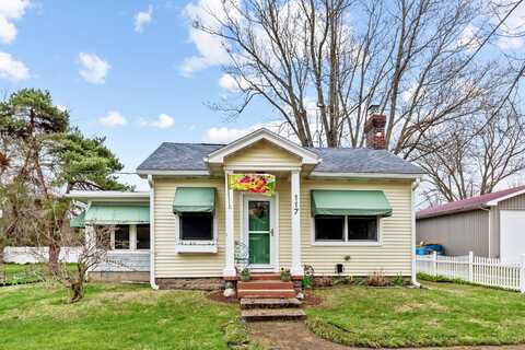 117 S Berrien Street, New Buffalo, MI 49117
