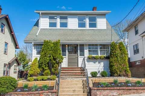 23 Ashwood Ter, West Orange, NJ 07052