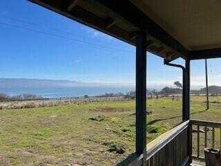 1572 Pebble Lane, Manila, CA 95521