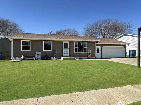 2251 Ohio Ave SW, Huron, SD 57350