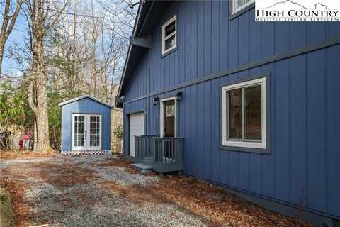 101 Pond Creek Road, Beech Mountain, NC 28604