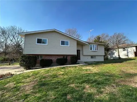 136 SE 125th Road, Warrensburg, MO 64093