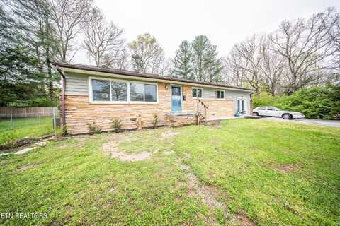 370 Peter Pan Ave, Crossville, TN 38572