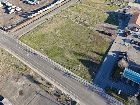 Broadmore Street, Klamath Falls, OR 97603