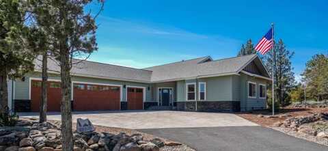 9320 Pipit Court, Klamath Falls, OR 97601