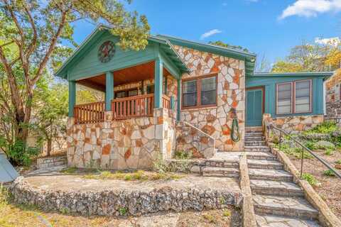 1402 Alice St, Kerrville, TX 78028