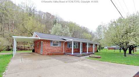 415 Midway Road, Alum Creek, WV 25003
