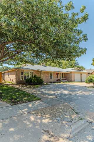 5713 73rd Street, Lubbock, TX 79424