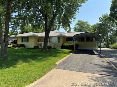 346 Fairfax Drive, Lebanon, MO 65536