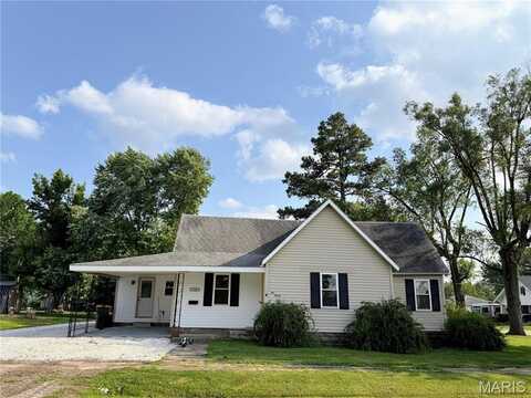 120 W Caldwell, La Plata, MO 63549