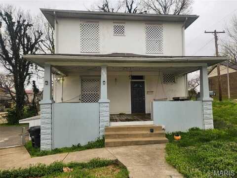 609 S Poplar Street, Carbondale, IL 62901