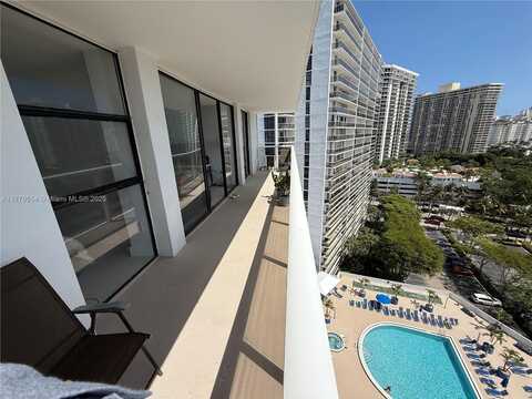3701 N Country Club Dr, Aventura, FL 33180