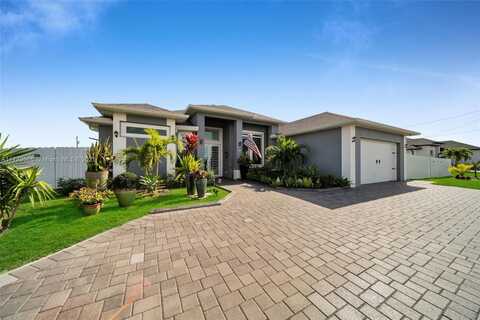 1214 Embers Pkwy, Cape Coral, FL 33993