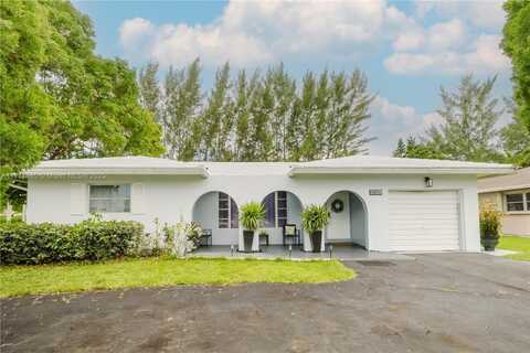 10300 NW 80th Ct, Tamarac, FL 33321
